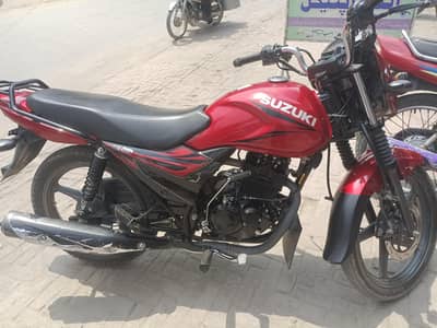Suzuki GR 150 Red