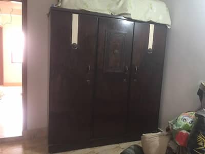 bed mattress side table dressing table and divider