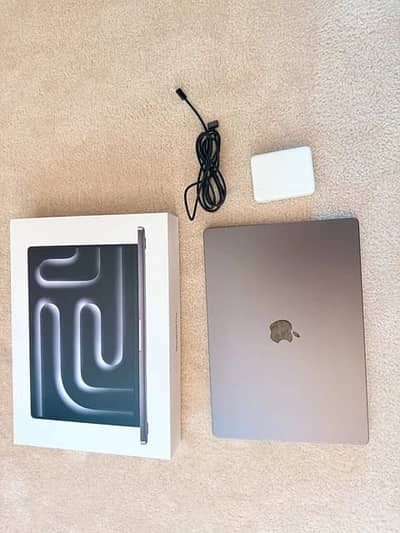 Apple MacBook M4 pro 24gb 512gb