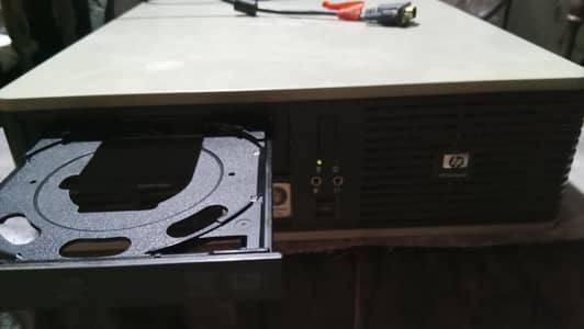 HP Compaq Core 2 Duo Desktop + NEC 17" LCD Monitor (No HDD)