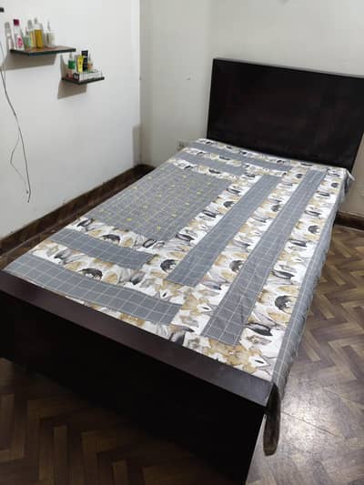 single bed with mattress