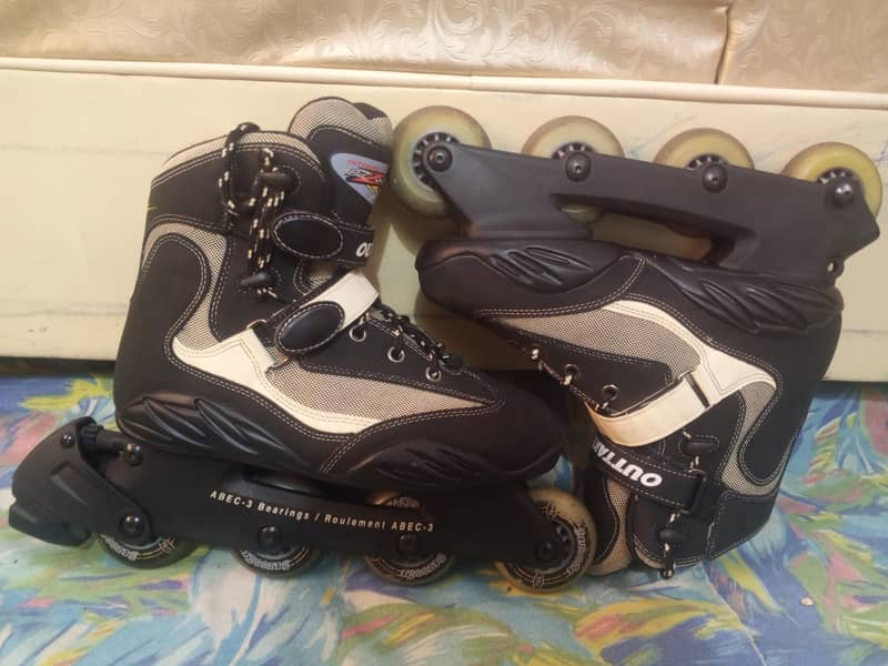 bazooka roller skates . 0