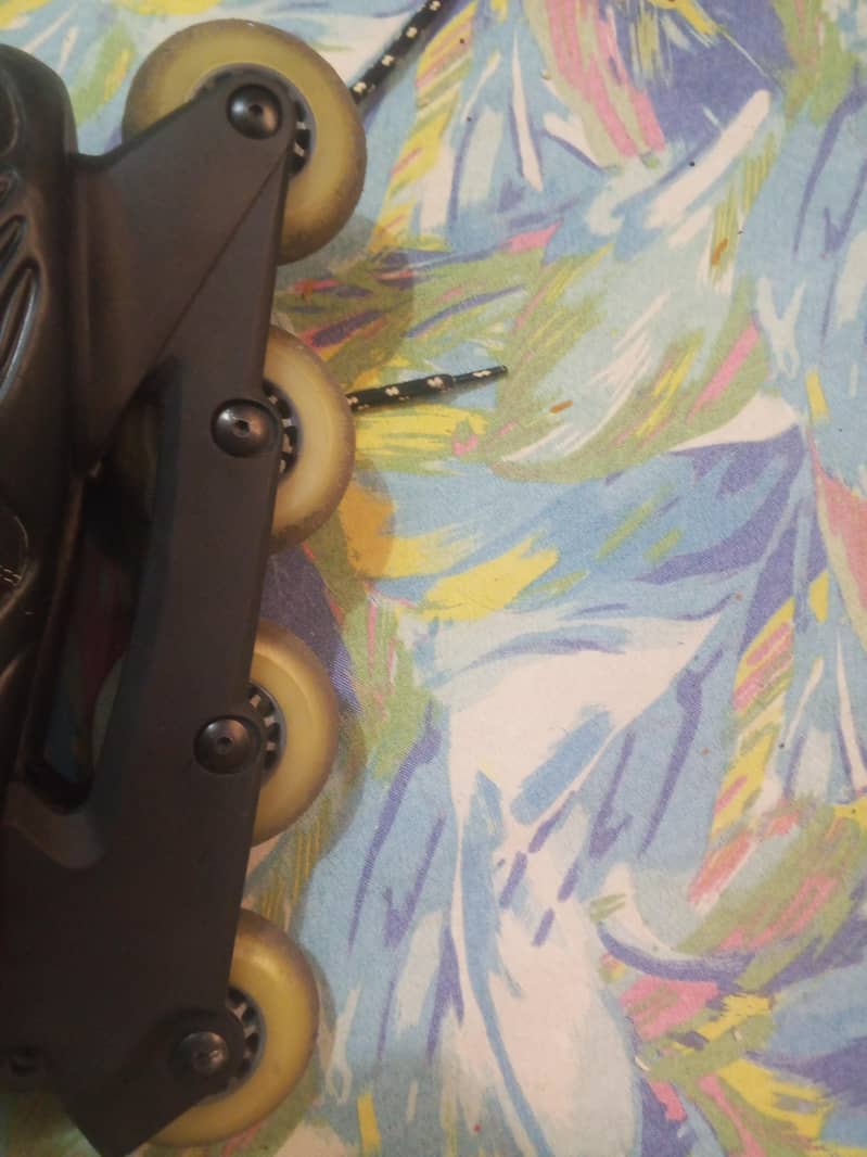 bazooka roller skates . 9