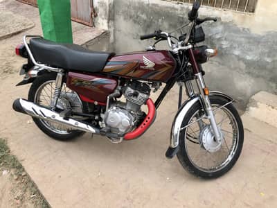 Honda 125 Red 2026