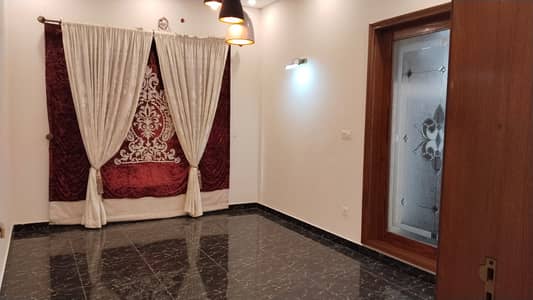 Slightly Used 1 Kanal House for Rent in DHA Phase 7 Lahore