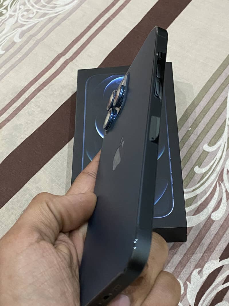Apple iPhone 12 Pro Max 6