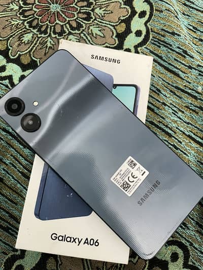 Samsung A06. (.   4/128.    )