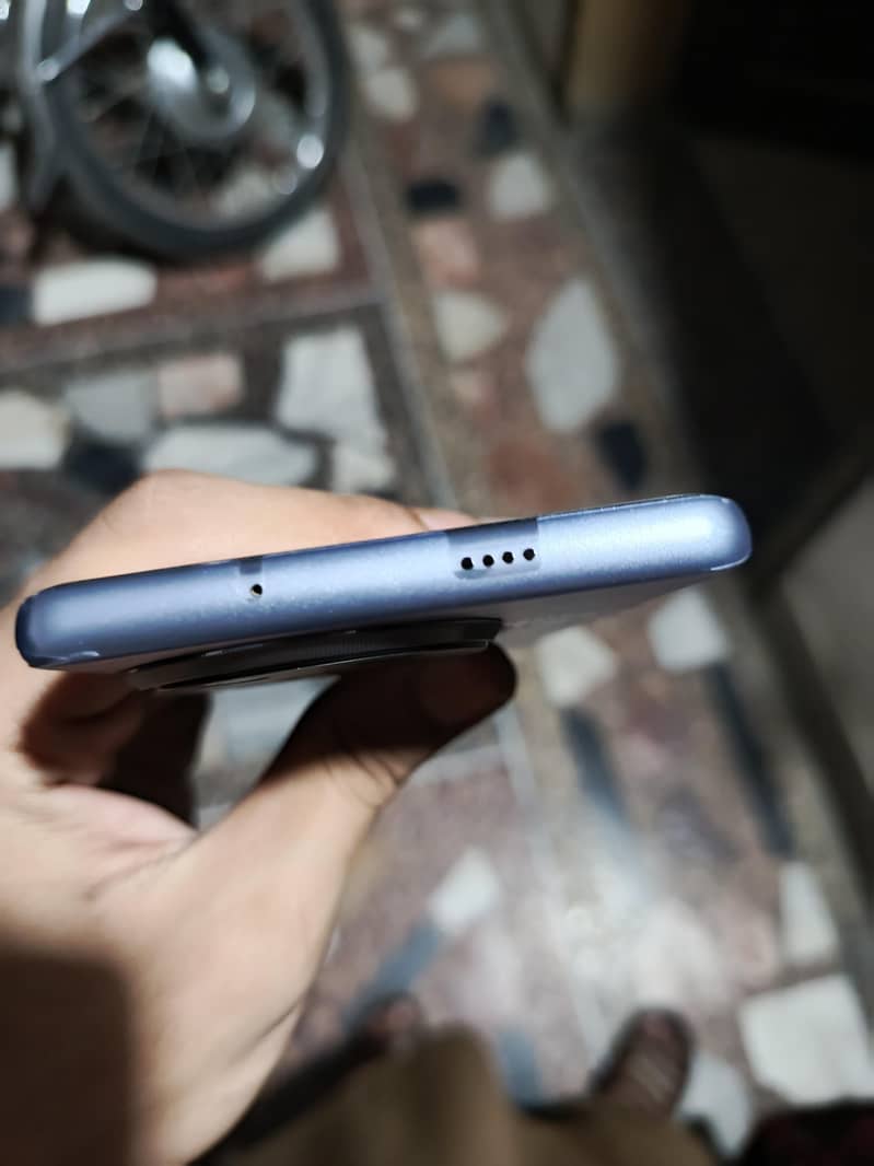 Tecno CAMON 30S 1