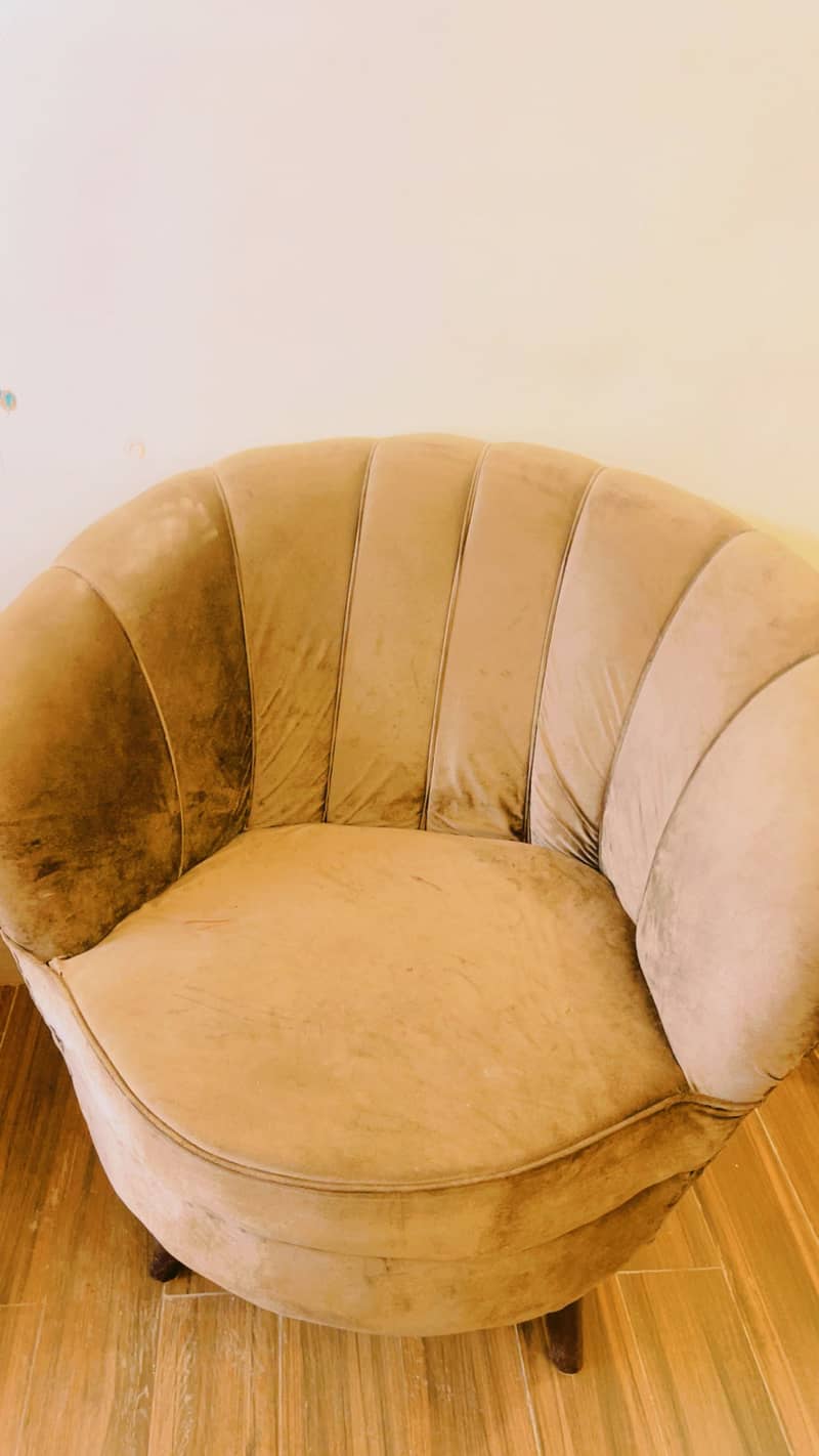 Slightly used sofa set 1