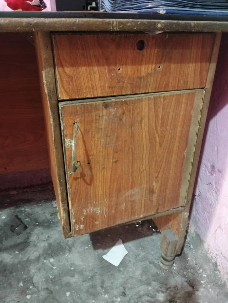 Computer Table 0