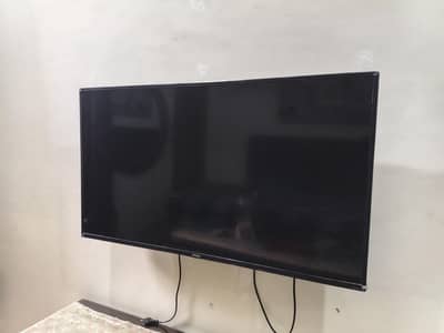 HAIER 42 INCHES LED ANDROID LED TV