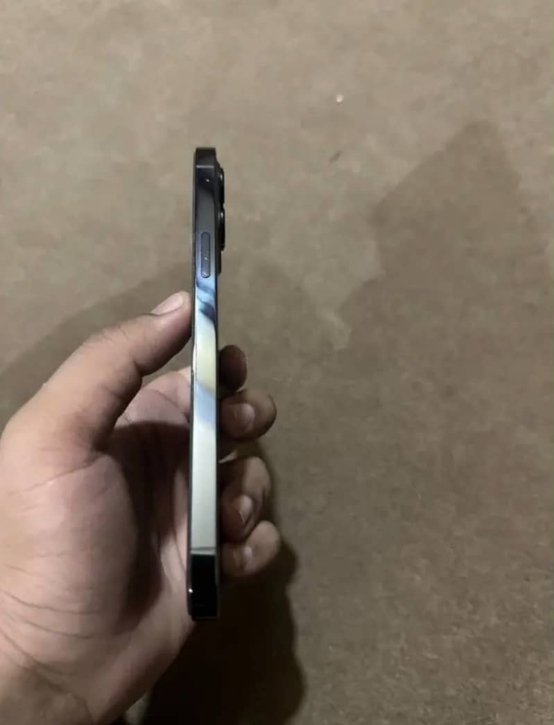 Apple iPhone 12 Pro Max 5