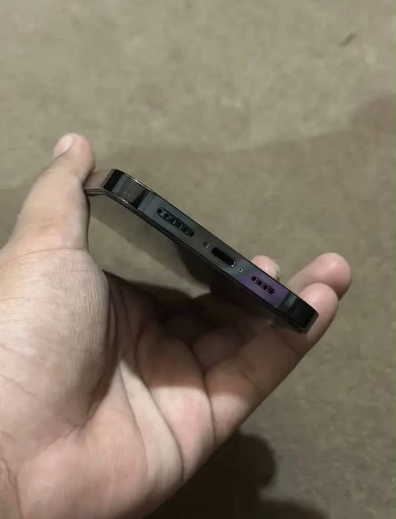 Apple iPhone 12 Pro Max 6