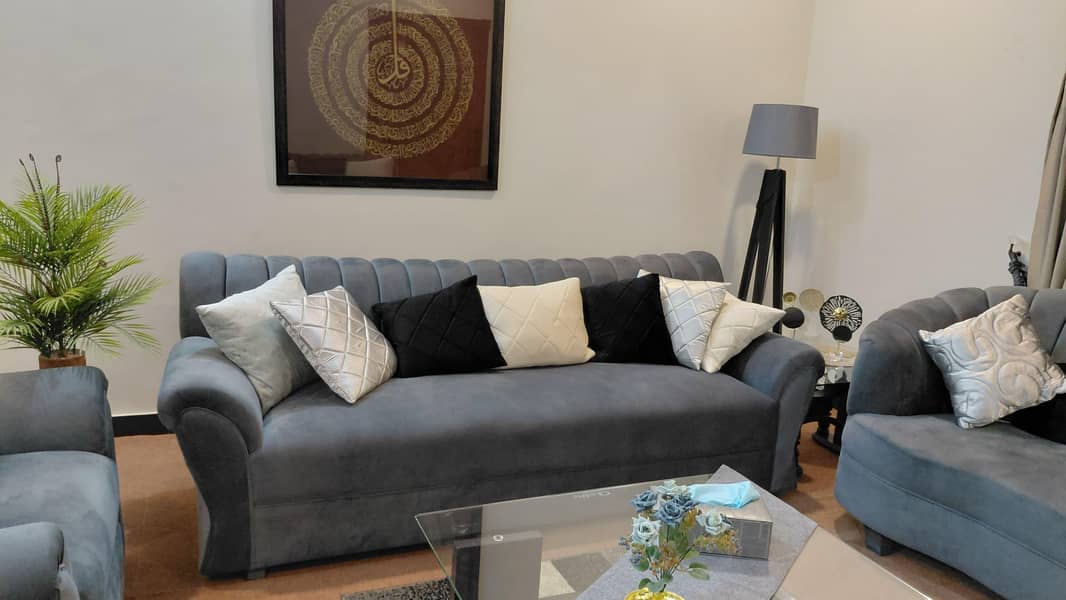 7 seater sofa 0