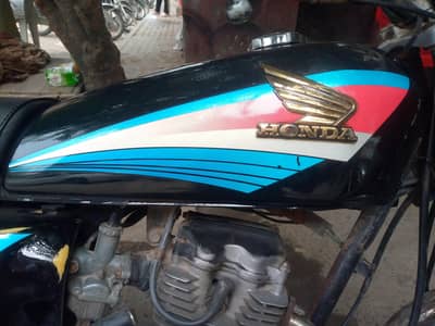 Honda CG125  excellent condition 03200009203