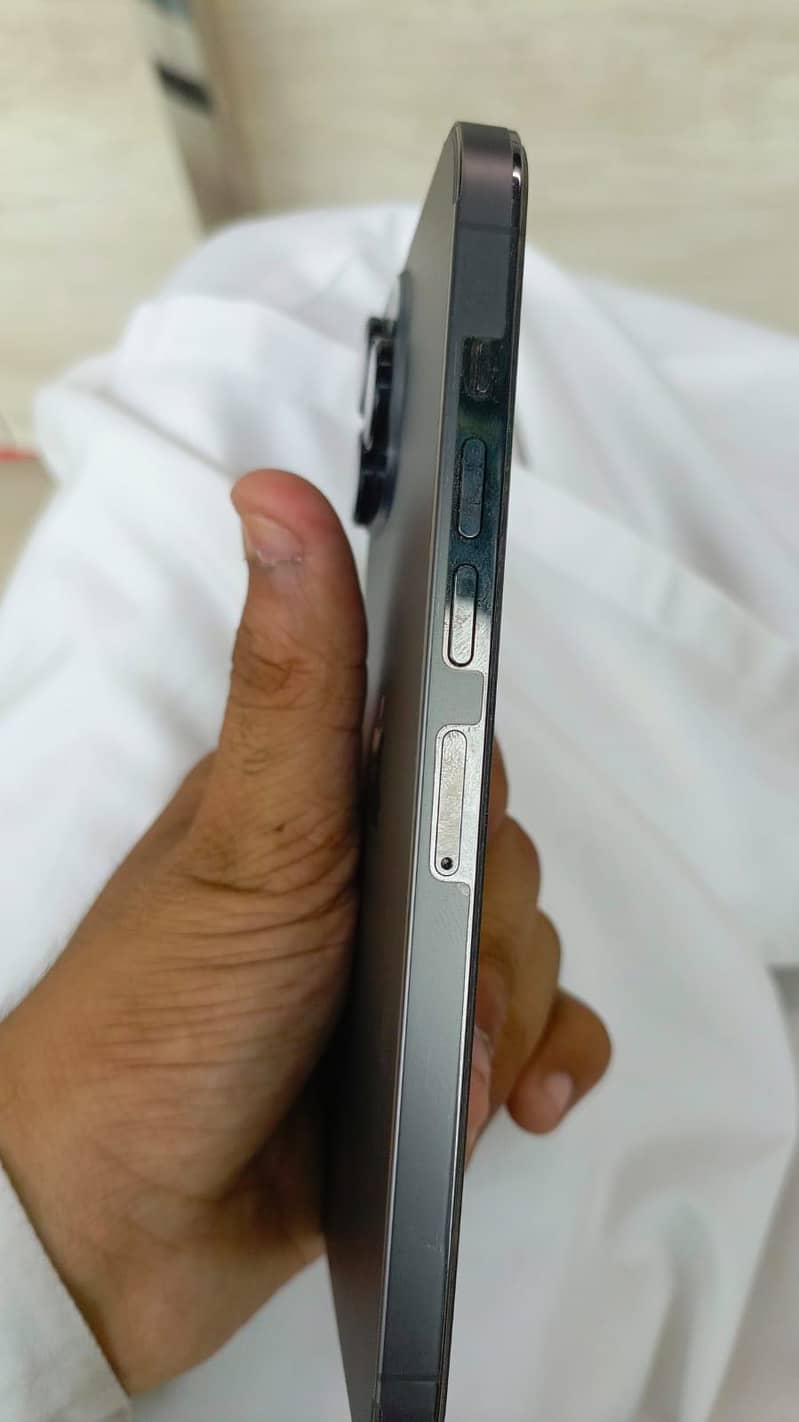 Apple iPhone 13 Pro Max 5