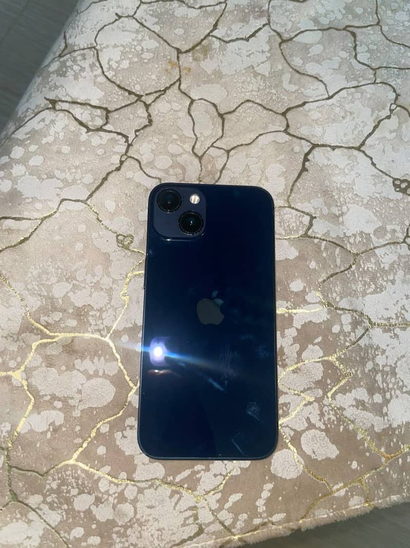 Apple iPhone 13 2