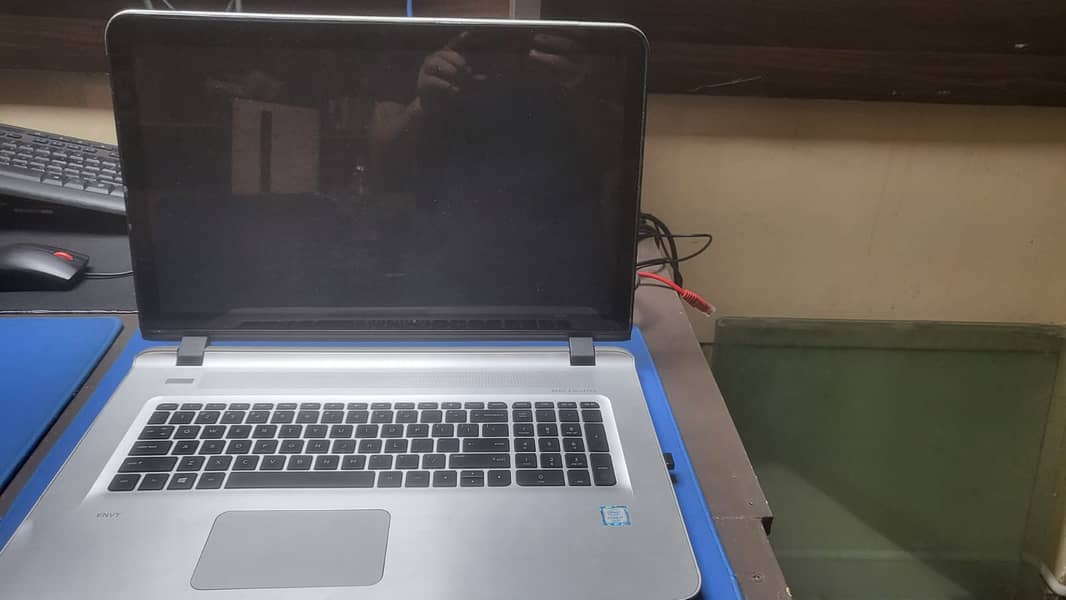 HP Envy 7