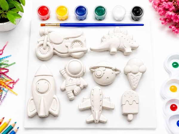 Krafto. pk Plaster Painting Kit for Kids - 8 Figures DIY Plaster Painting Set with Paints & Brush - DIY Craft Art Sets & Painting Kits for Girls & Boys