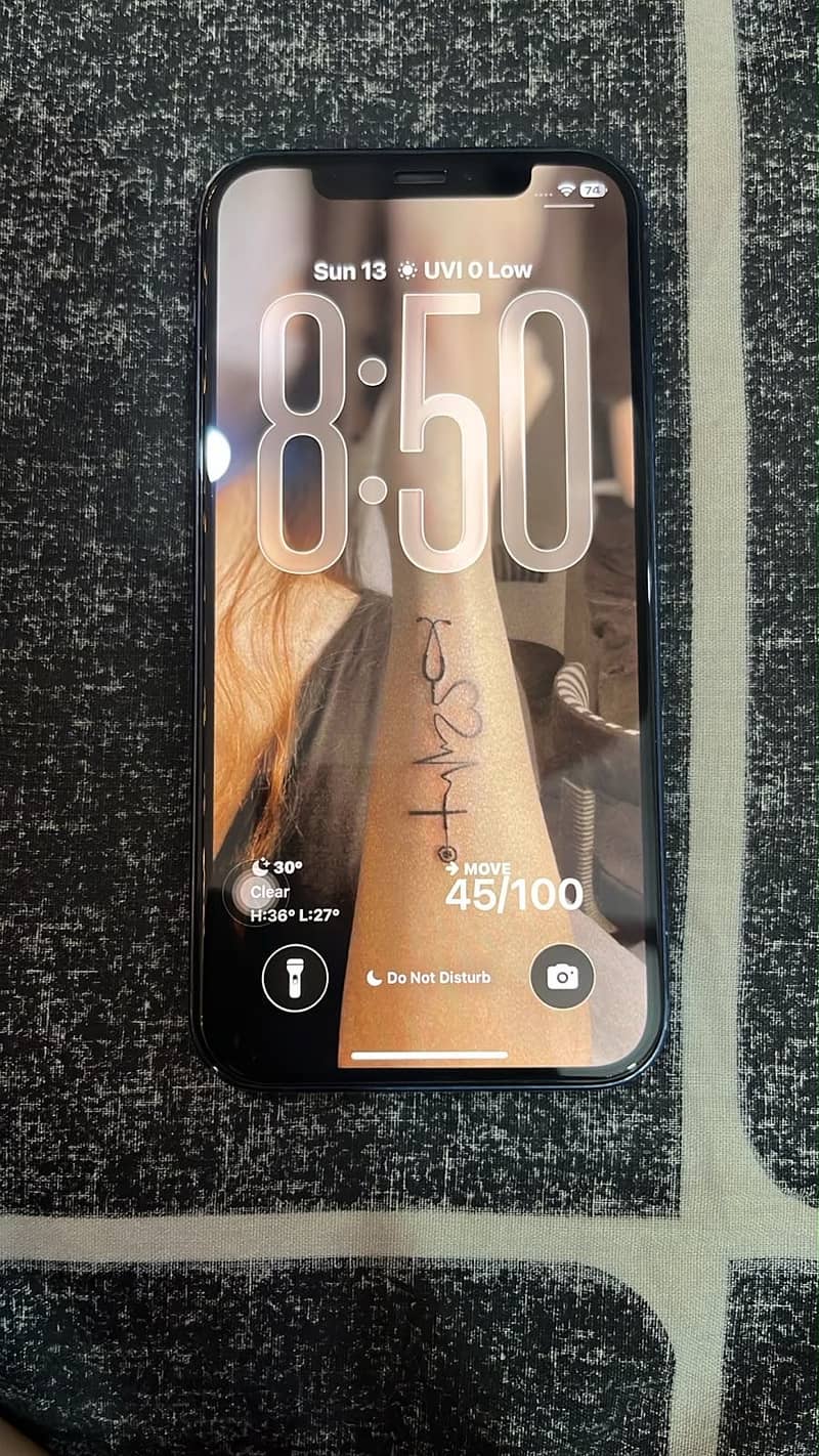 Apple iPhone 12 1