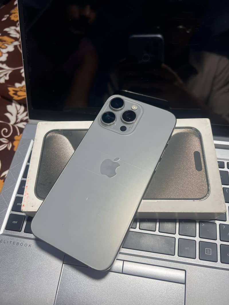 Apple iPhone 15 Pro Max jv 0
