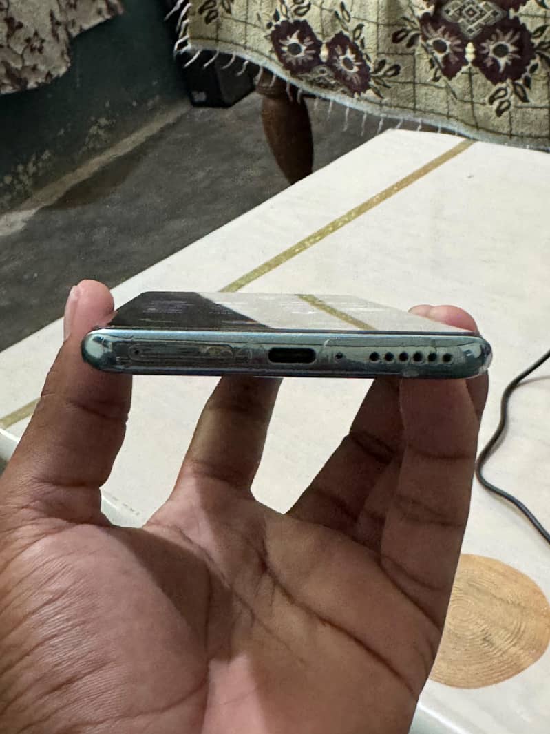 Xiaomi Redmi Note 14 Pro 1