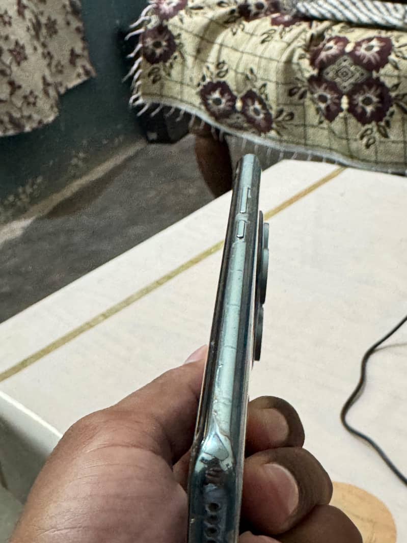 Xiaomi Redmi Note 14 Pro 5