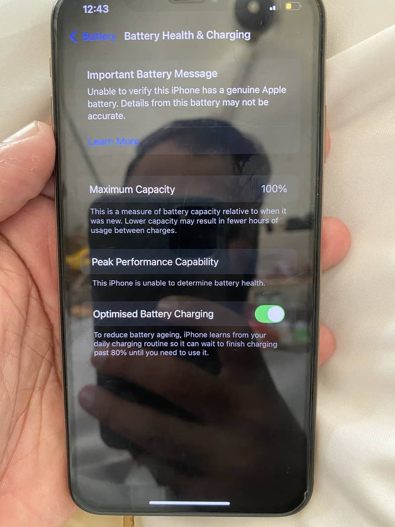 Apple iPhone XS Max 3