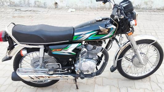 125 Model 2023 All Punjab number laga hoa