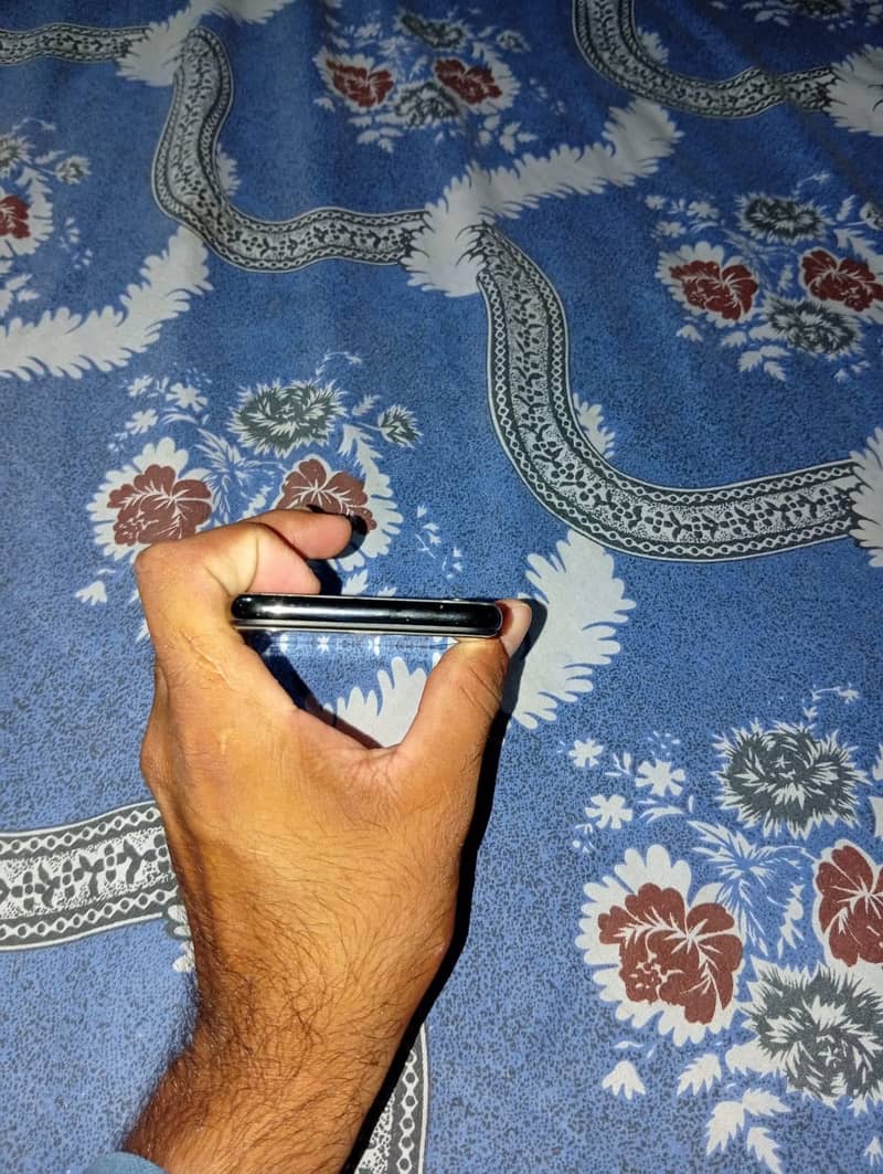 Apple iPhone X 3