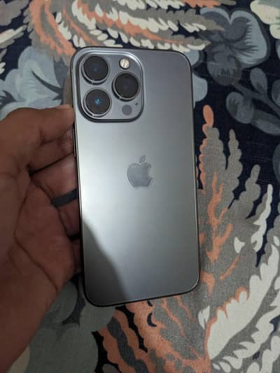 Apple iPhone 13 Pro 10/10 camera king