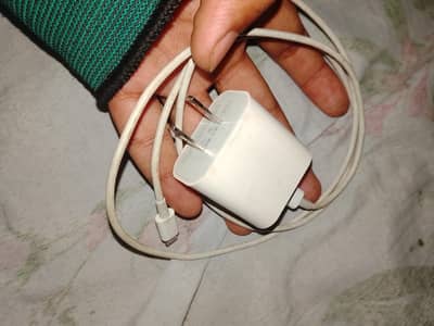iphone  20 w