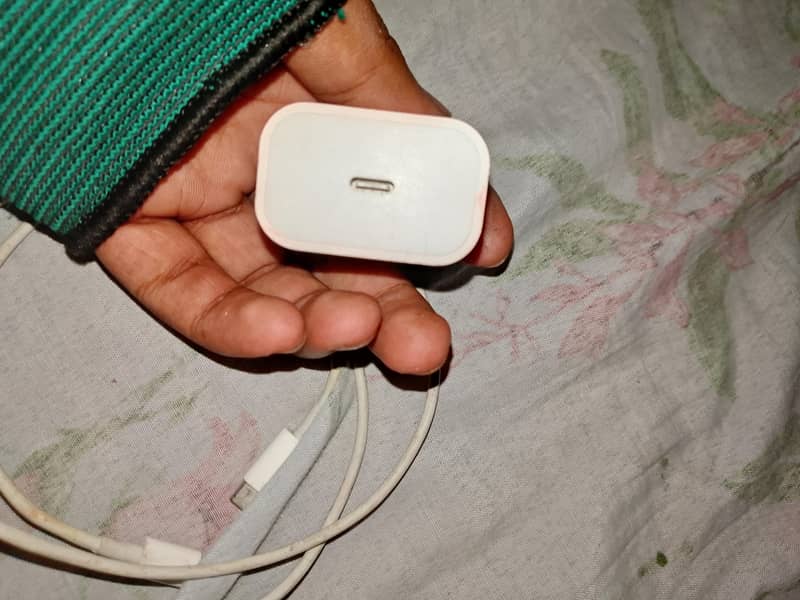 iphone  20 w 5