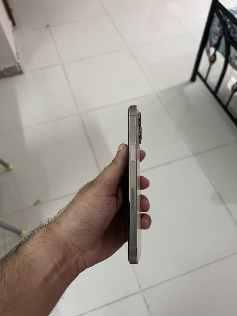 IPhone 14 Pro Max 2