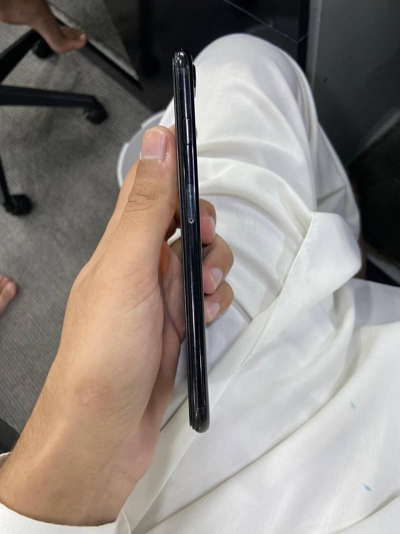 Apple iPhone 7 Plus 5