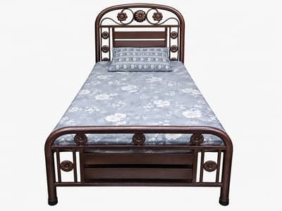 Single Iron Bed with for Sale in Karachi