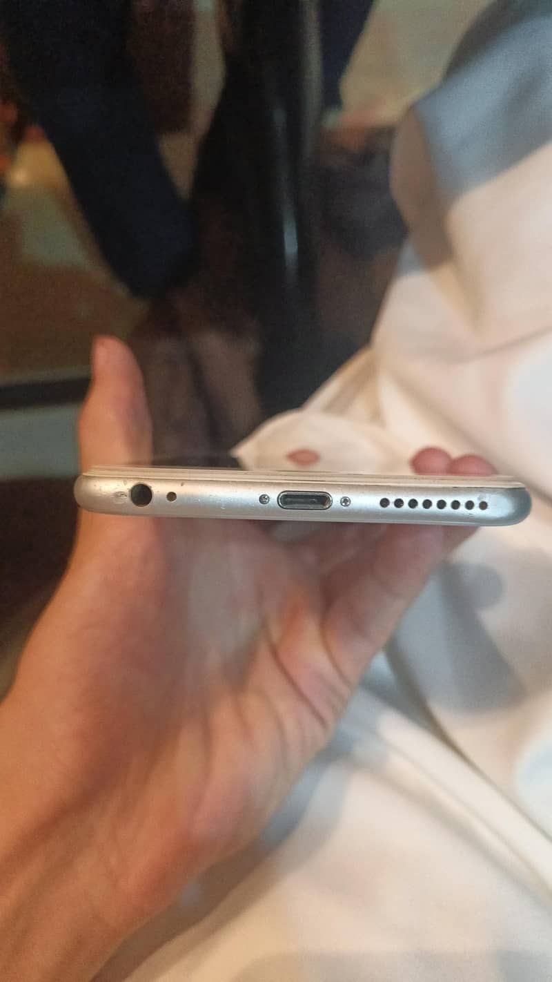 Apple iPhone 6 Plus 7