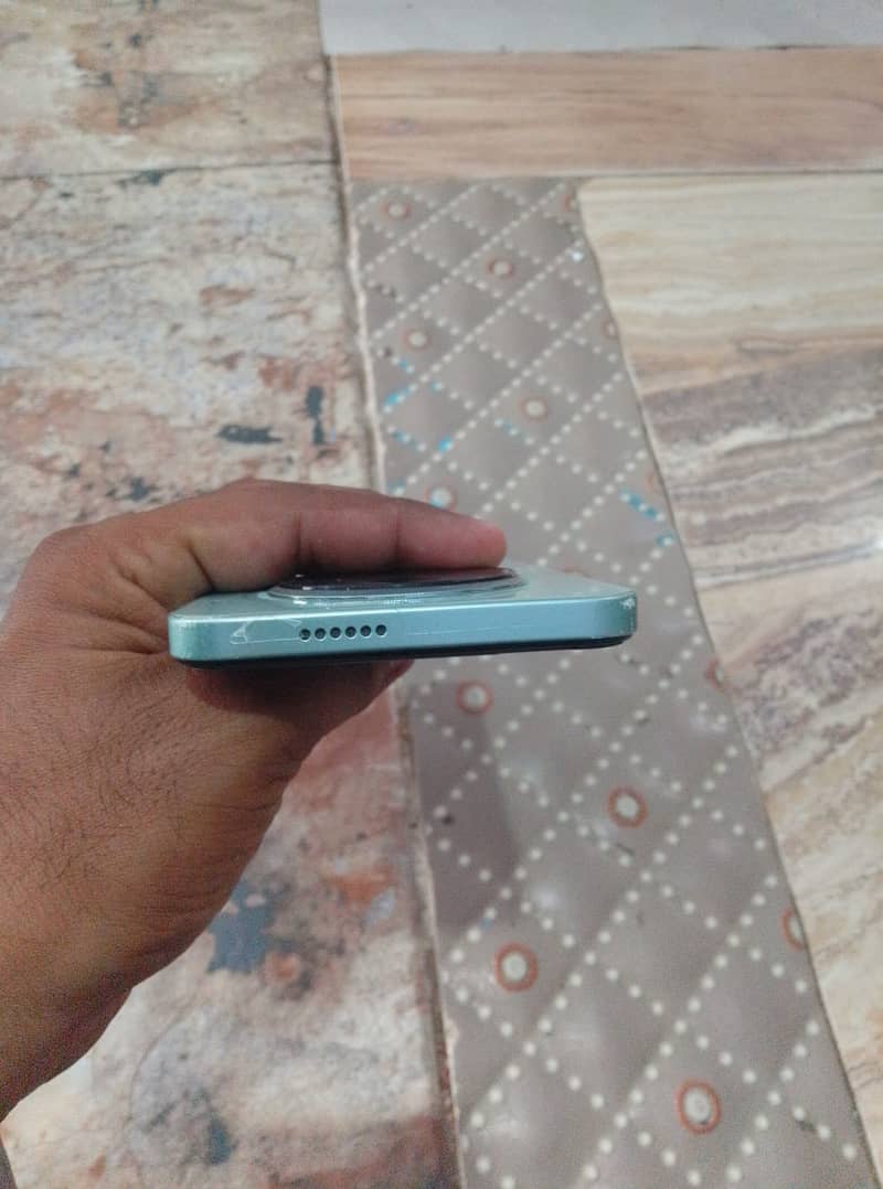 Tecno SPARK 30C 4