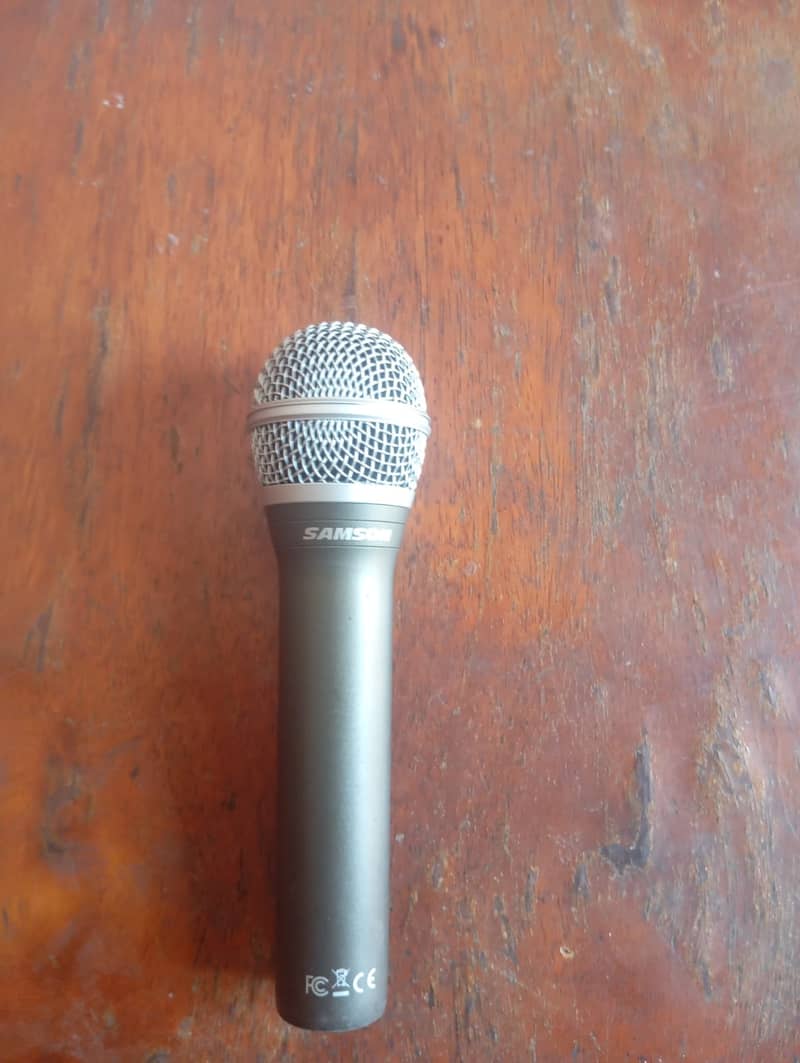 Samson Q2u dynamic mic 2