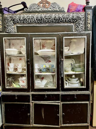 Good condition Dishes Cabnit For sale in Gulshan-e-Khurshid Rawalpindi