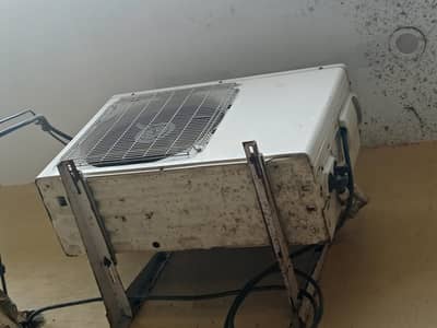 ):used Dawlance LVS 30 Split AC 1.5 Ton for Sale - Excellent Condition
