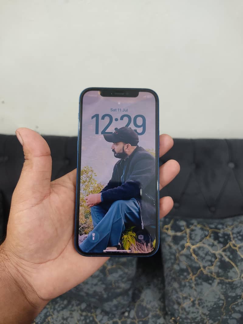 Apple iPhone 12 0