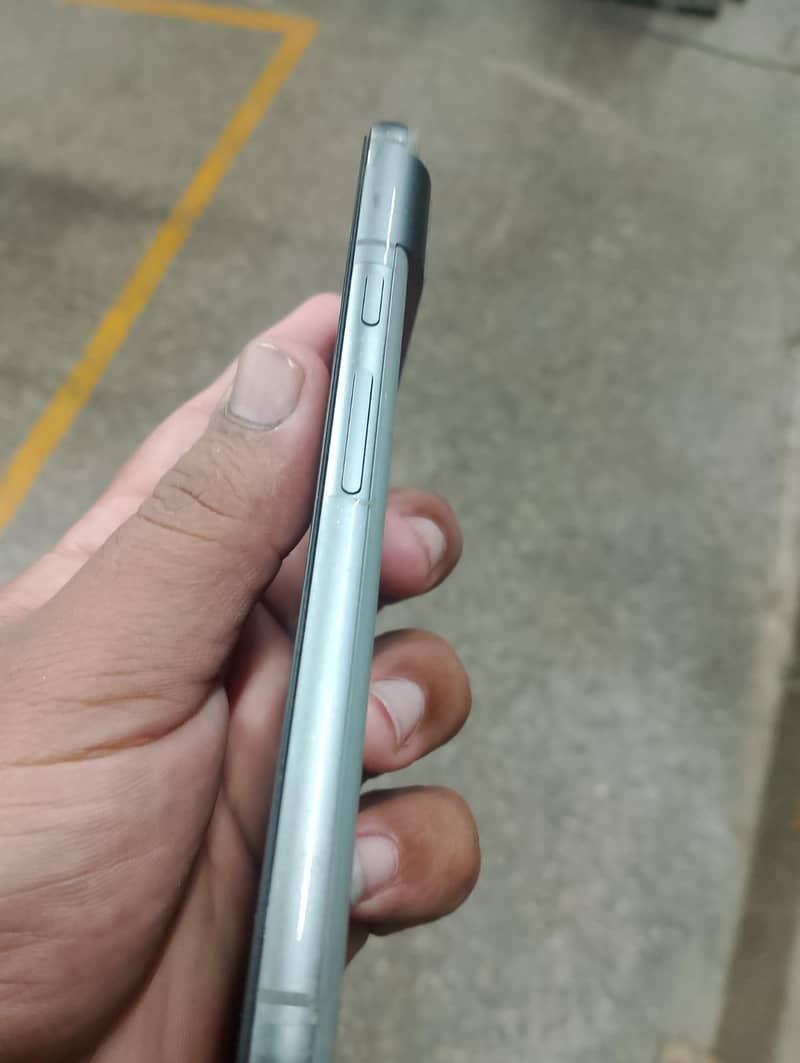 Google Pixel 8 3