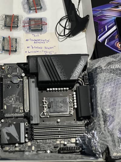 Z790m Aorus elite ax + i7 13700kf