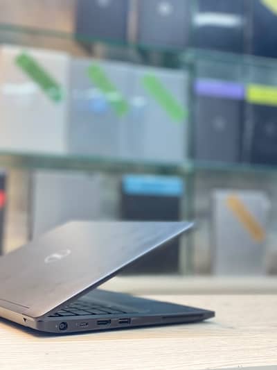 Dell Latitude 7280 | Core i7 7th Gen | 8GB DDR4 | 256GB NVMe