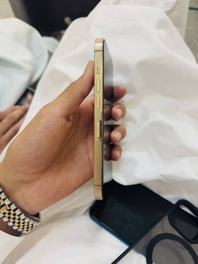 Iphone 13 pro jv 0