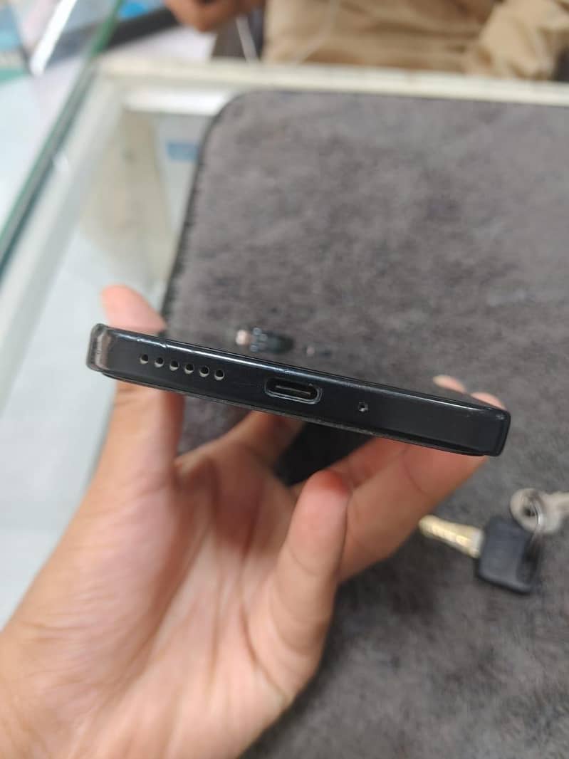 Xiaomi Redmi Note 13 Pro 3