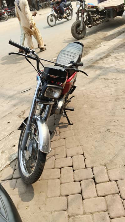 HONDA CG 125 -2016 model