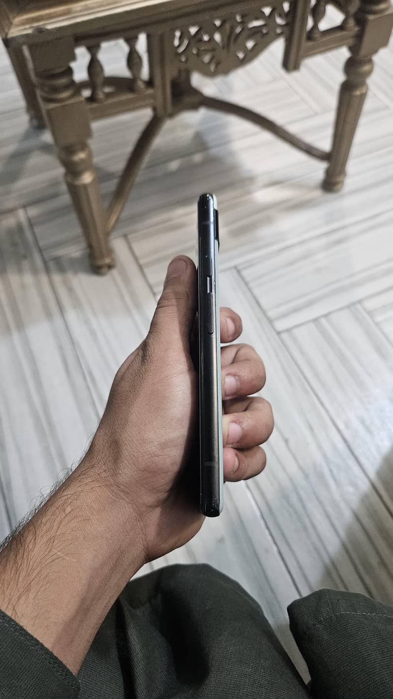 Pixel 6a 3