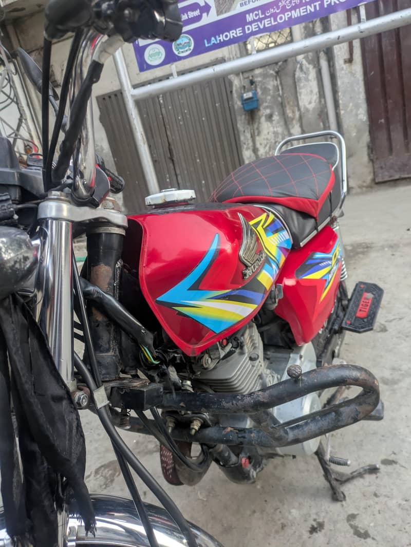 Honda 125 kickstart 7